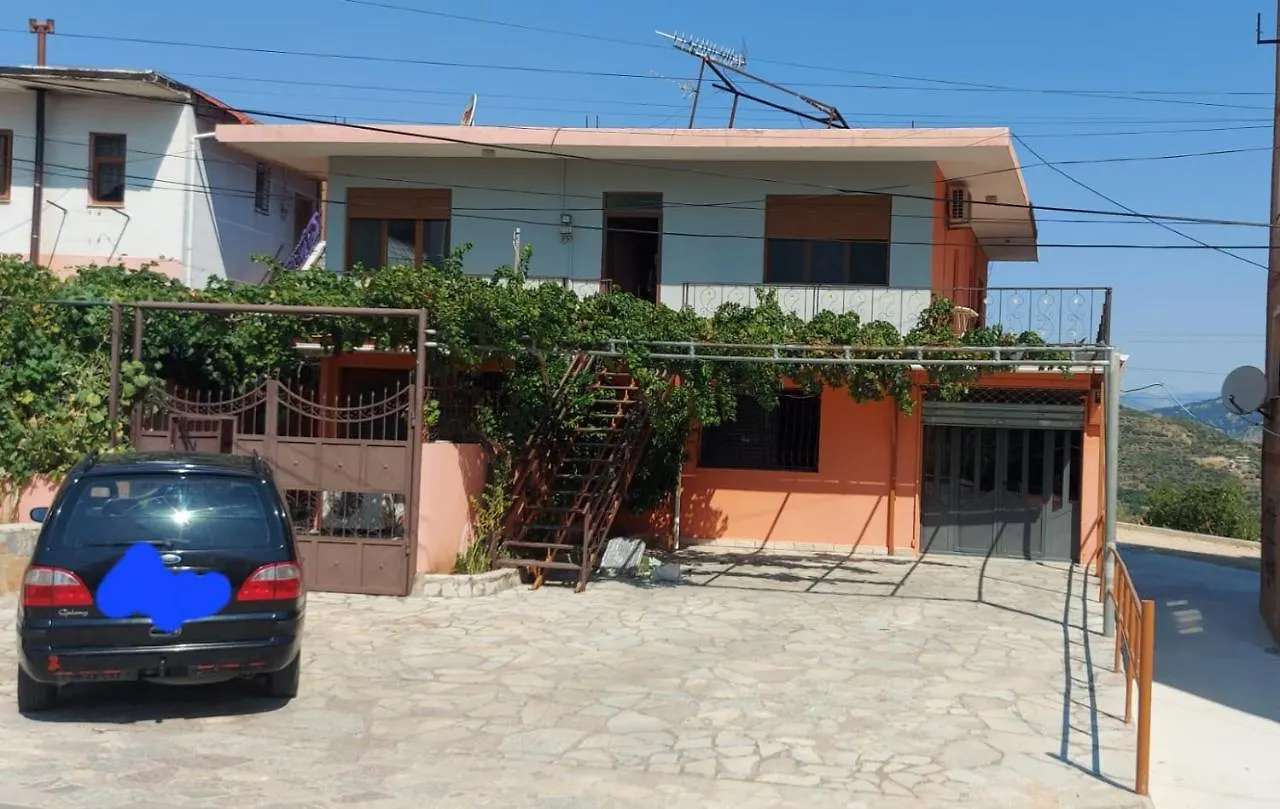 Apartment Guesthouse Lula Tepelene
